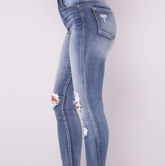 Smiley High Rise Distress Jeans Medium Wash- 9 - Picture 3 of 6